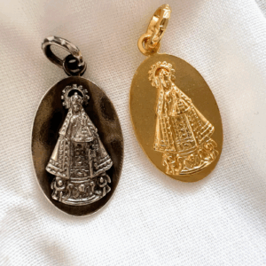 Medalla Virgen de Bureta Fañanás en Plata de Ley o chapada en oro – Joyería Cuarzos